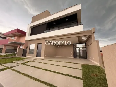 Casa de Condomínio com 5 Quartos à venda, 270m² no Parque Ipiranga, Resende