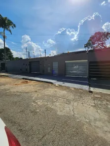 Casa com 3 Quartos para alugar, 97m² no Parque Flamboyant, Goiânia