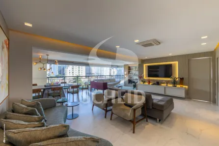 Apartamento com 3 Quartos à venda, 213m² no Santo Amaro, São Paulo