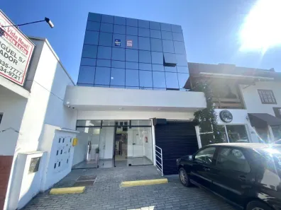 Sala Comercial para alugar, 250m² no Garcia, Blumenau