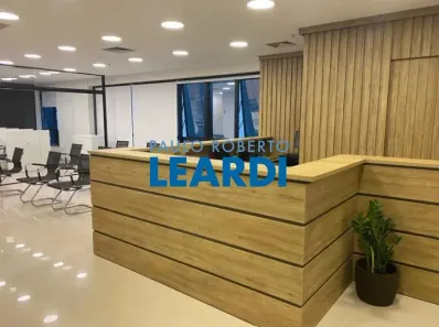 Sala Comercial à venda, 88m² no Vila Olímpia, São Paulo