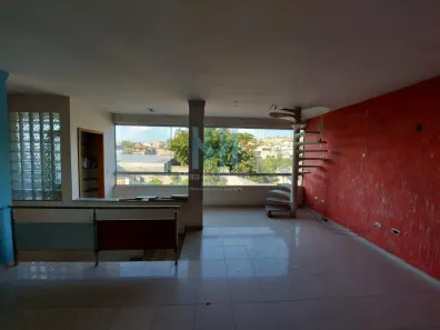 Casa com 3 Quartos para alugar, 300m² no Vila Ursulina, Itaquaquecetuba