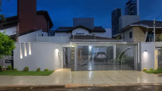 Sobrado com 3 Quartos à venda, 358m² no Santa Fé, Campo Grande