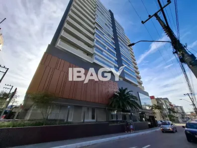 Apartamento com 3 Quartos para alugar, 140m² no Kobrasol, São José