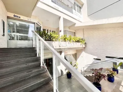 Ponto Comercial para alugar, 65m² no Petrópolis, Porto Alegre