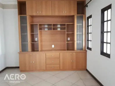 Casa com 3 Quartos à venda, 200m² no Jardim Gerson França, Bauru