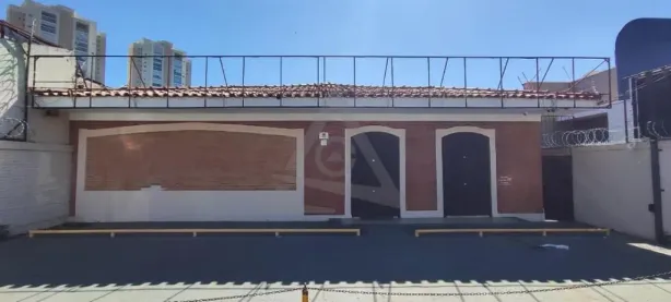 Imóvel Comercial com 3 Quartos para alugar, 212m² no Cambuí, Campinas