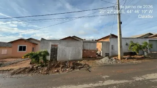 Casa com 2 Quartos à venda, 49m² no Cláudio, Cláudio