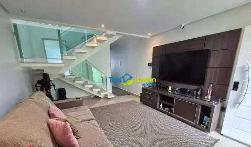 Sobrado com 3 Quartos à venda, 219m² no Parque das Nações, Santo André