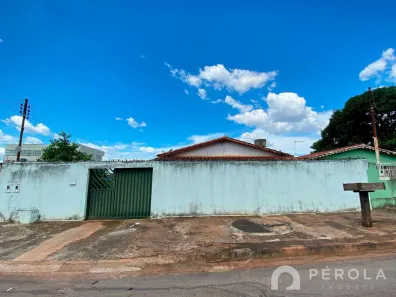 Casa com 4 Quartos à venda, 201m² no Setor Santos Dumont, Goiânia