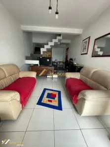 Sobrado com 4 Quartos à venda, 153m² no Bacacheri, Curitiba