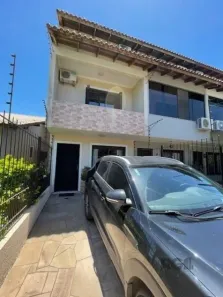 Casa com 3 Quartos à venda, 131m² no Hípica, Porto Alegre