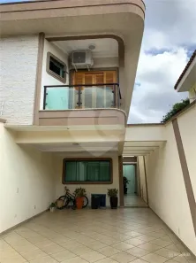 Sobrado com 4 Quartos à venda, 240m² no Parque São Domingos, São Paulo