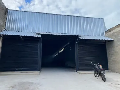 Ponto Comercial para alugar, 240m² no Sol e Mar, Macaé