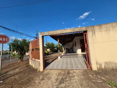 Casa com 3 Quartos à venda, 193m² no Jardim Tropical, Londrina