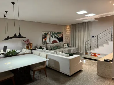 Casa com 3 Quartos à venda, 206m² no Jardim América, Goiânia