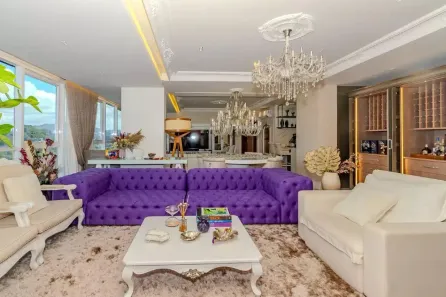 Apartamento com 4 Quartos para alugar, 187m² no Centro, Balneário Camboriú