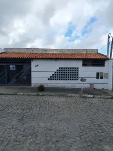 Casa com 4 Quartos à venda, 180m² no Calumbi, Feira de Santana