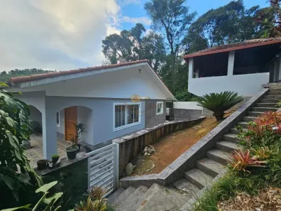Casa com 3 Quartos à venda, 160m² no Quinta da Barra, Teresópolis