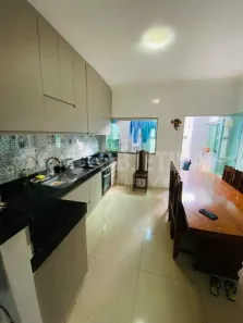 Casa com 3 Quartos à venda, 145m² no Planalto, Uberlândia
