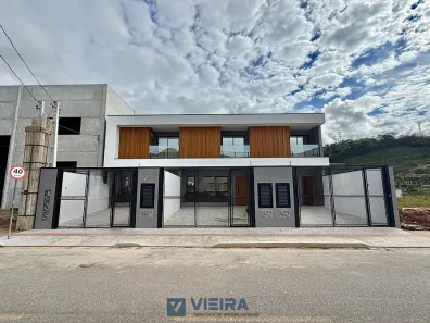 Sobrado com 2 Quartos à venda, 93m² no Centro, Camboriú
