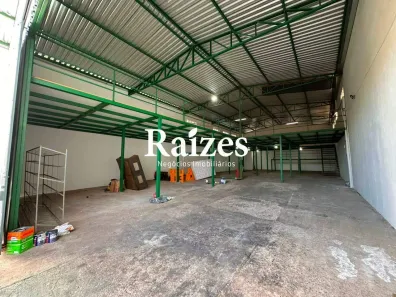 Galpão/Depósito/Armazém para alugar, 431m² no Tibery, Uberlândia