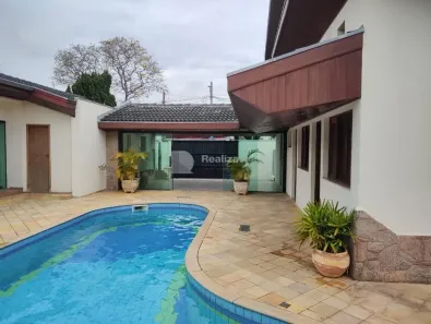 Sobrado com 4 Quartos à venda, 350m² no Jardim Alice, Taubaté