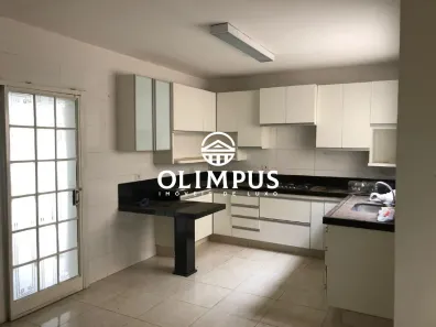 Casa com 3 Quartos à venda, 200m² no Cidade Jardim, Uberlândia