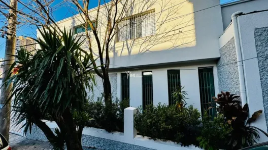 Casa com 2 Quartos à venda, 151m² no Bangú, Santo André