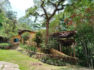Casa de Condomínio com 3 Quartos para alugar, 560m² no Moinho Velho, Embu das Artes