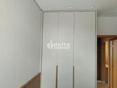 Casa com 2 Quartos à venda, 82m² no Jardim Karaíba, Uberlândia