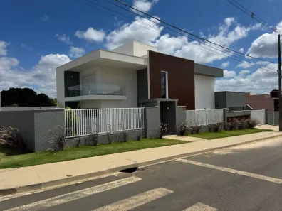 Casa com 3 Quartos à venda, 253m² no Castroville, Castro