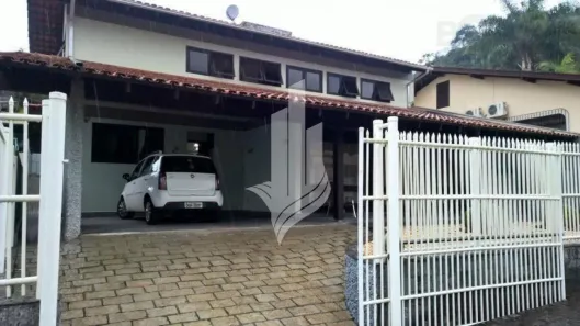 Casa com 4 Quartos à venda, 270m² no Velha, Blumenau