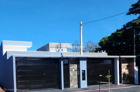 Casa com 3 Quartos à venda, 94m² no Jardim Caravelle, Arapongas