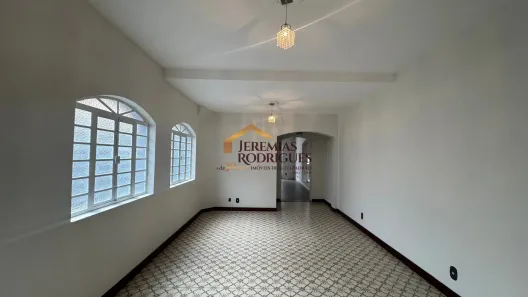 Casa com 3 Quartos à venda, 324m² no Parque São Benedito, Pindamonhangaba