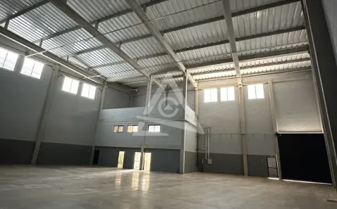 Galpão/Depósito/Armazém para alugar, 873m² no Parque Emília, Sumaré