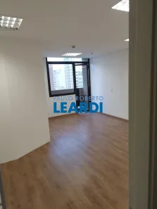 Sala Comercial para alugar, 38m² no Itaim Bibi, São Paulo
