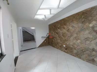 Sobrado com 4 Quartos à venda, 323m² no Campestre, Santo André