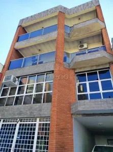 Prédio Comercial para alugar, 700m² no Vila Teixeira, Campinas