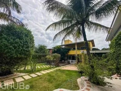 Casa de Condomínio com 3 Quartos à venda, 270m² no Manguinhos, Serra