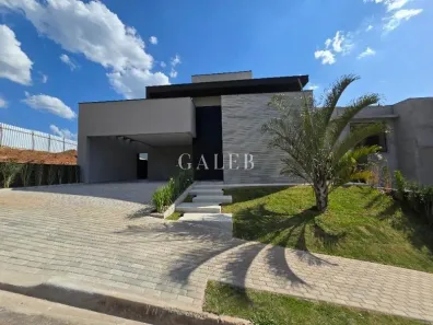 Casa com 3 Quartos à venda, 180m² no Laranja Azeda, Atibaia