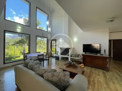 Casa de Condomínio com 4 Quartos à venda, 255m² no Golfe, Teresópolis