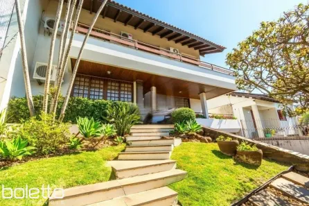 Casa com 4 Quartos à venda, 370m² no Três Figueiras, Porto Alegre