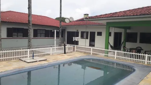 Casa com 6 Quartos à venda, 600m² no Praia do Ervino, São Francisco do Sul