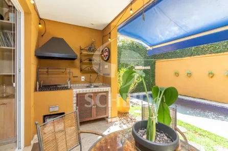 Casa de Condomínio com 3 Quartos à venda, 258m² no Santo Amaro, São Paulo