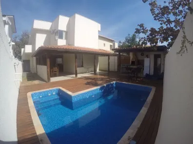 Casa de Condomínio com 3 Quartos para alugar, 260m² no Loteamento Portal do Sol II, Goiânia