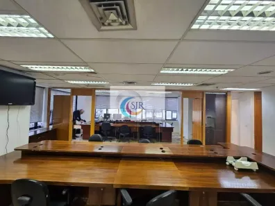 Sala Comercial para venda ou aluguel, 151m² no Itaim Bibi, São Paulo