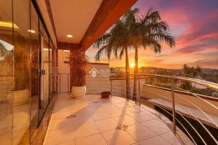 Casa com 4 Quartos à venda, 356m² no Vila Assunção, Porto Alegre
