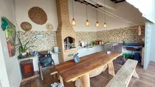 Casa com 3 Quartos à venda, 236m² no Carajás, Uberlândia