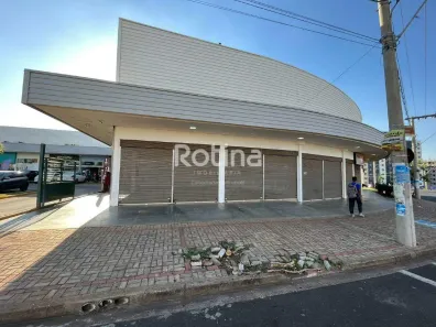 Ponto Comercial para alugar, 99m² no Shopping Park, Uberlândia